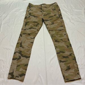 GUESS Men’s Camo Utility Cargo Pants | Y2K Military Workwear Zipper Pockets
